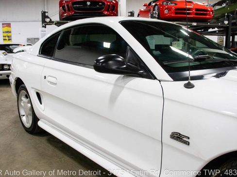 Used 1995 Ford Mustang GT image 24