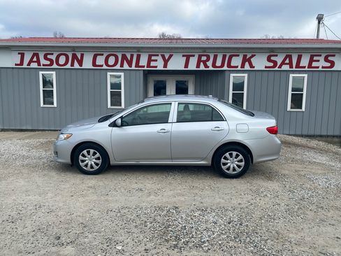 Used 2009 Toyota Corolla LE image 1