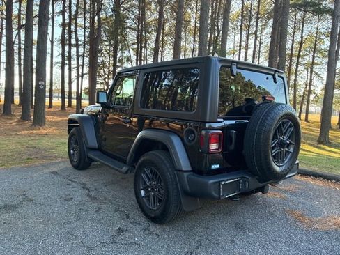 Used 2024 Jeep Wrangler Sport S image 5