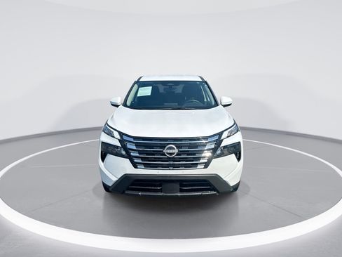 Used 2026 Nissan Rogue SV AWD/4WD image 3