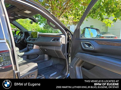 Used 2021 Chevrolet Tahoe High Country w/ Premium Package AWD/4WD image 10