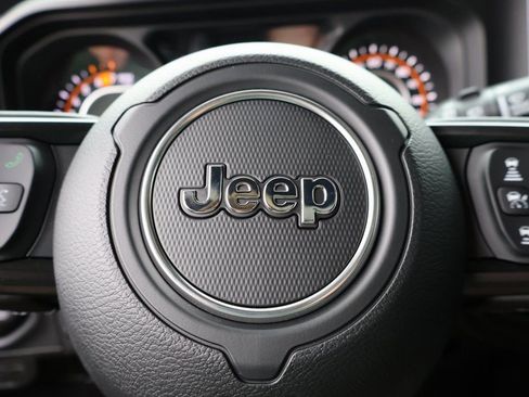 New 2026 Jeep Wrangler Unlimited Rubicon w/ Technology Group image 26