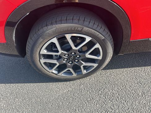 Used 2024 Chevrolet Blazer RS w/ Driver Confidence II Package image 3