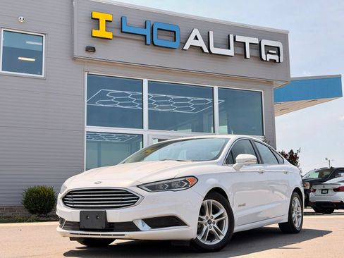 Used 2018 Ford Fusion SE w/ Equipment Group 602A FWD image 1