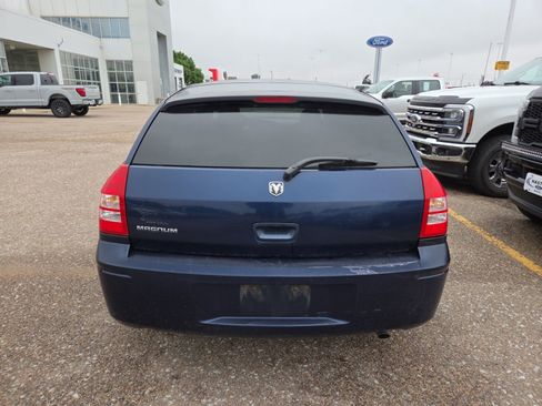 Used 2006 Dodge Magnum SE RWD image 4