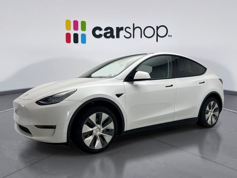 Used 2021 Tesla Model Y Long Range AWD/4WD image 1