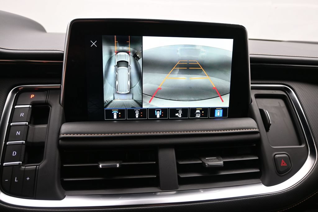 Used 2023 GMC Yukon XL AT4 AWD/4WD image 16
