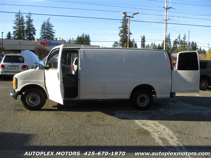 Used 1998 GMC Savana 1500 RWD image 26