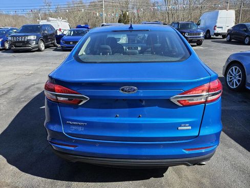 Used 2020 Ford Fusion SE image 12