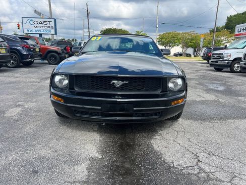 Used 2007 Ford Mustang Premium RWD image 9
