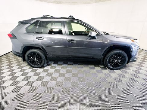 Used 2025 Toyota RAV4 SE w/ Weather Package AWD/4WD image 2