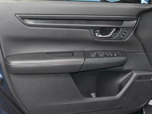 Used 2025 Honda CR-V Sport-L image 4