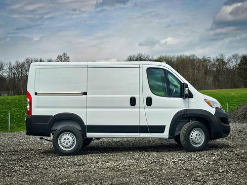 New 2026 RAM ProMaster 1500 w/ Convenience Group image 2