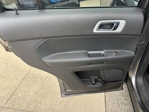 Used 2012 Ford Explorer XLT AWD/4WD image 23