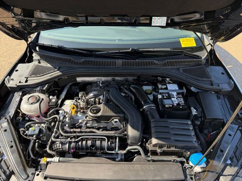 Used 2025 Volkswagen Jetta SE image 31