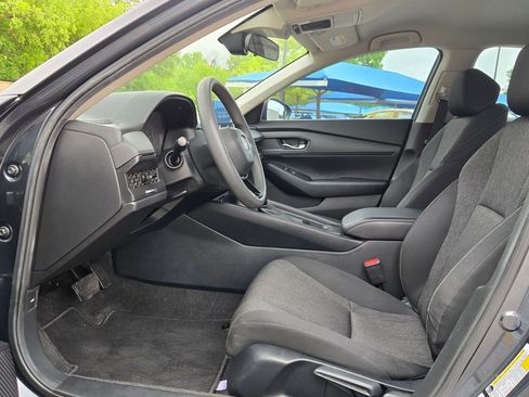 Used 2024 Honda Accord LX image 9
