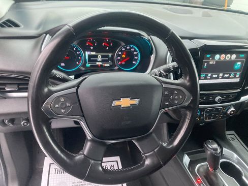 Used 2019 Chevrolet Traverse LT image 18