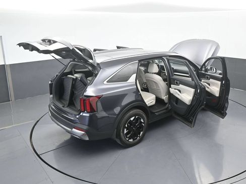 Used 2025 Kia Sorento S w/ Panoramic Sunroof Package FWD image 70