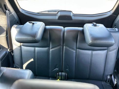 Used 2015 Nissan Pathfinder SL w/ SL Premium Package image 19