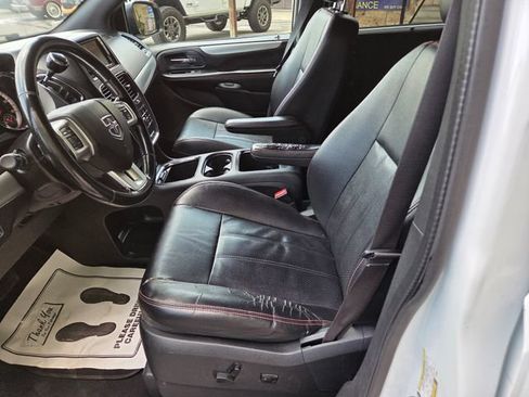 Used 2020 Dodge Grand Caravan GT FWD image 21