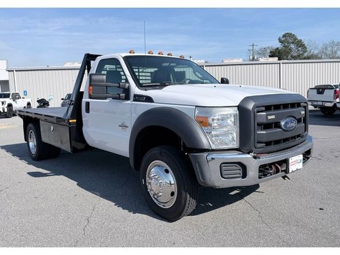 Used 2015 Ford F450 XL w/ Power Equipment Group image 2