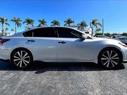 Used 2017 Nissan Altima 2.5 SR image 31