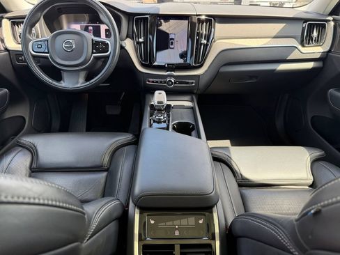 Used 2022 Volvo XC60 B5 Inscription w/ Advanced Package AWD/4WD image 13