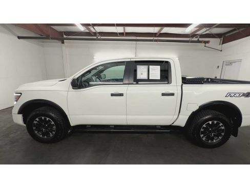 Used 2021 Nissan Titan PRO-4X w/ Pro-4x Utility Package AWD/4WD image 5