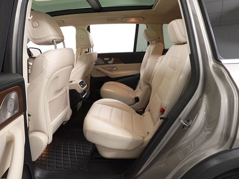 Used 2022 Mercedes-Benz GLS 450 4MATIC image 31