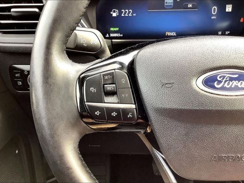 Used 2023 Ford Escape Platinum image 21