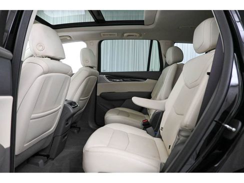 Used 2022 Cadillac XT6 Premium Luxury w/ Technology Package image 27