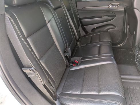 Used 2015 Jeep Grand Cherokee Limited w/ Luxury Group II AWD/4WD image 33