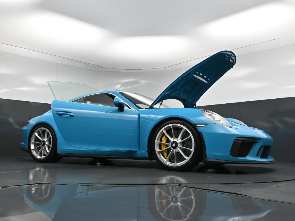 Certified 2018 Porsche 911 GT3 RWD image 34