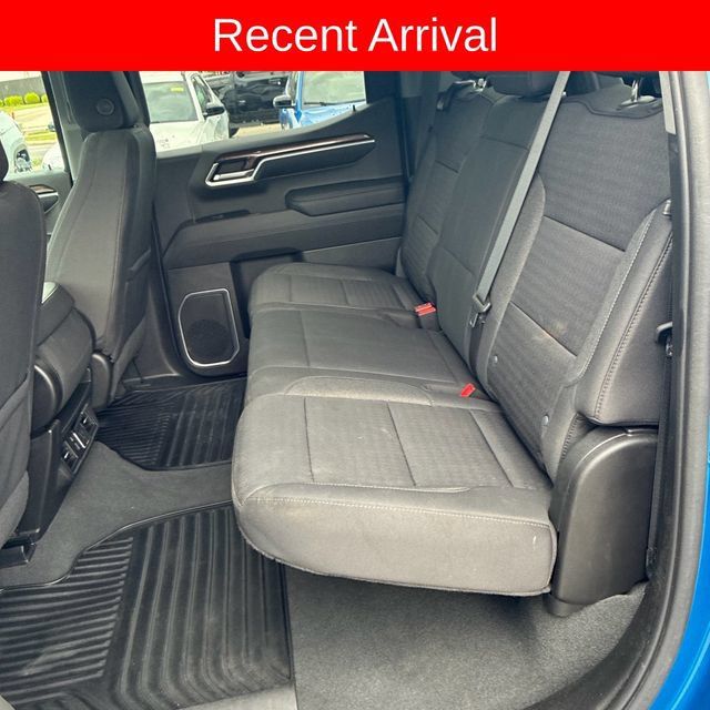 Used 2022 Chevrolet Silverado 1500 RST AWD/4WD image 6