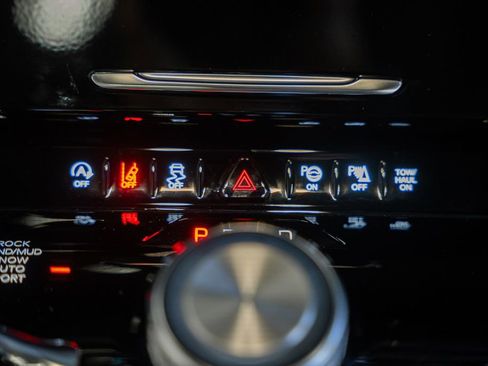 New 2026 Jeep Grand Wagoneer L 4WD image 29