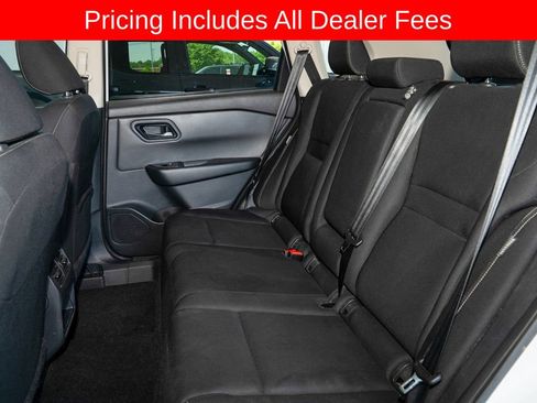 Used 2024 Nissan Rogue S AWD/4WD image 15