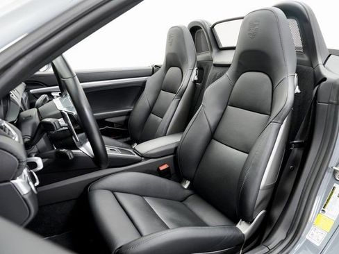 Certified 2025 Porsche 718 Boxster image 5