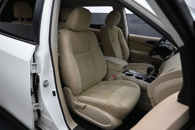 Used 2016 Nissan Pathfinder SV FWD image 30