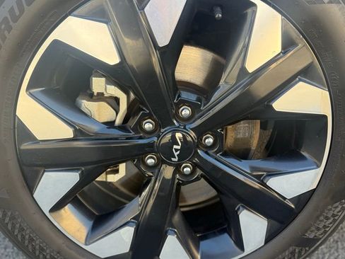 Certified 2023 Kia Sportage X-Line w/ X-Line Premium Package image 6