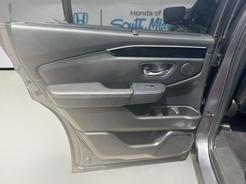 Certified 2023 Honda Pilot Touring image 26