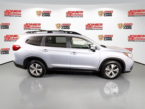 Used 2019 Subaru Ascent Premium image 17