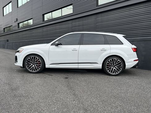 Used 2025 Audi SQ7 Prestige image 7