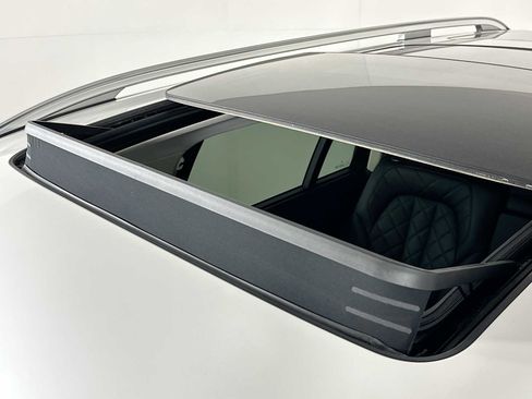 Used 2024 BMW X7 xDrive40i w/ Premium Package image 20