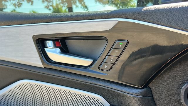 Certified 2025 Acura MDX SH-AWD image 21