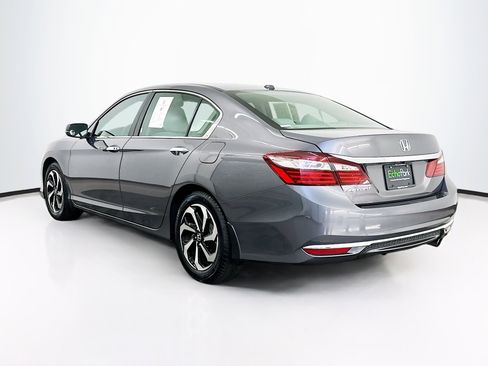 Used 2017 Honda Accord EX image 5