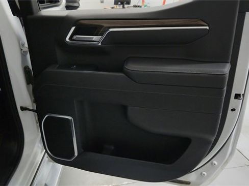 Used 2023 Chevrolet Silverado 1500 RST image 17