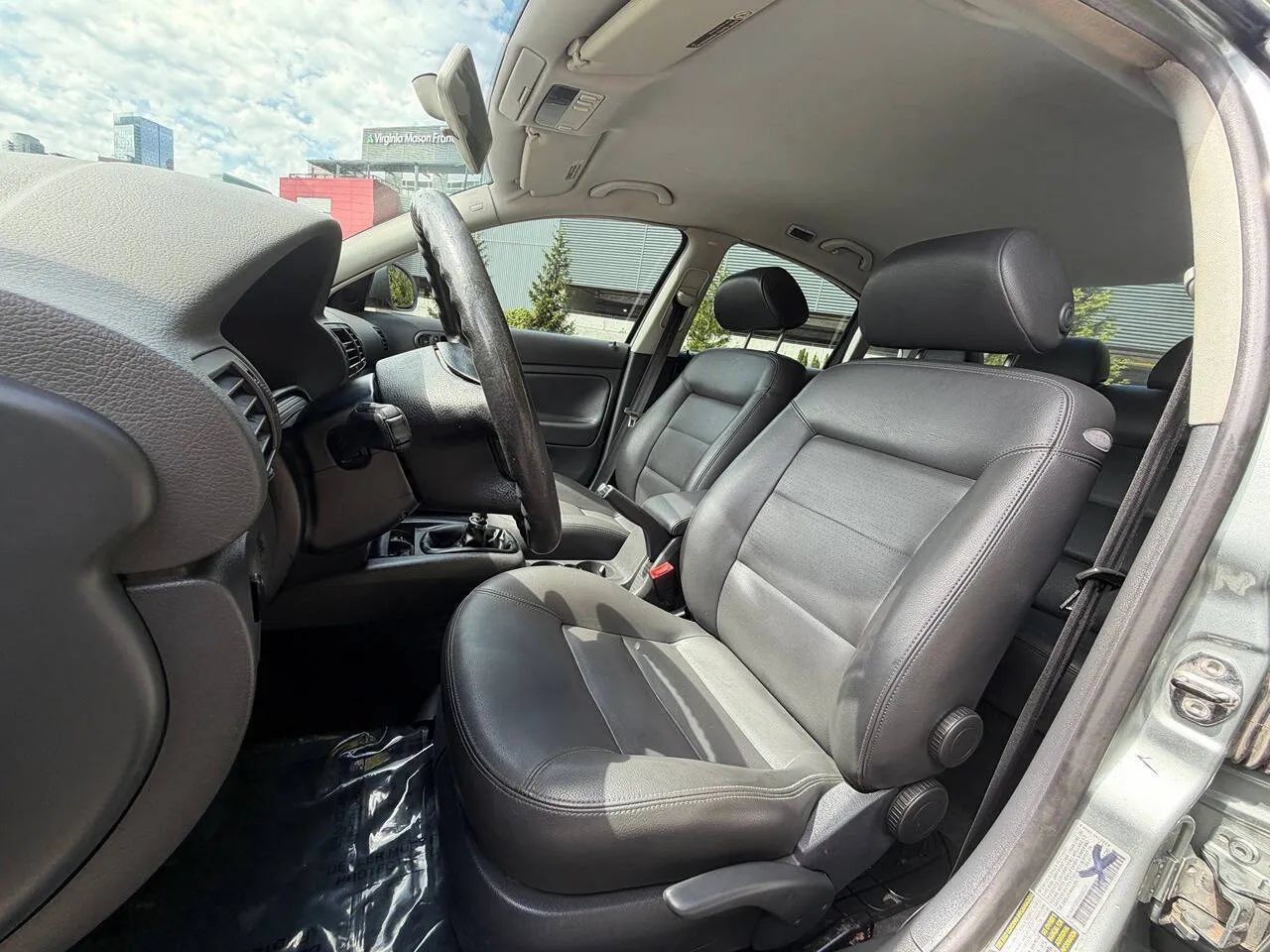 Used 2005 Volkswagen Passat GL FWD image 38