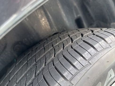 Used 2018 Subaru Forester 2.5i Premium w/ All-Weather Package image 11