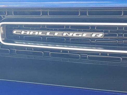 Used 2021 Dodge Challenger SXT image 39