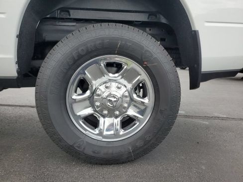 Used 2026 RAM 2500 Tradesman AWD/4WD image 9